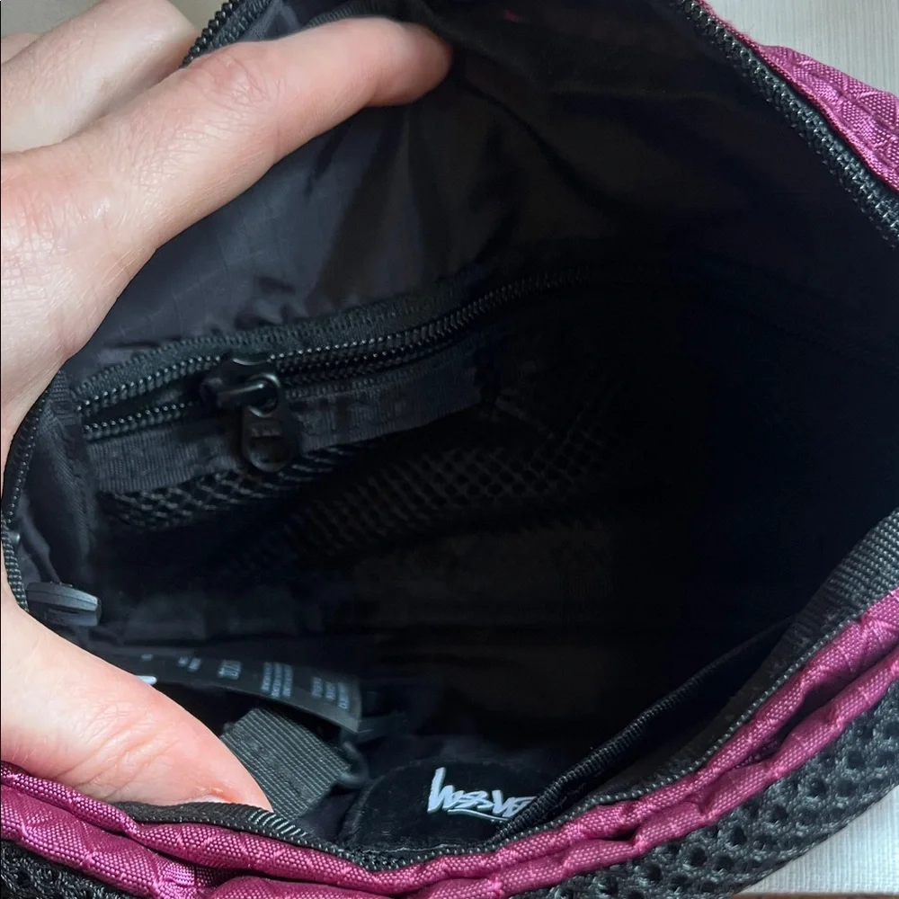 Stussy Diamond Ripstop Pouch Berry - Picture 10 of 14